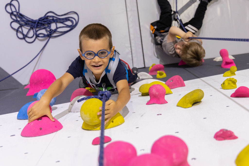 Activité sportive pendant les vacances : escalade à Climb Up Caen aux Rives de l'Orne